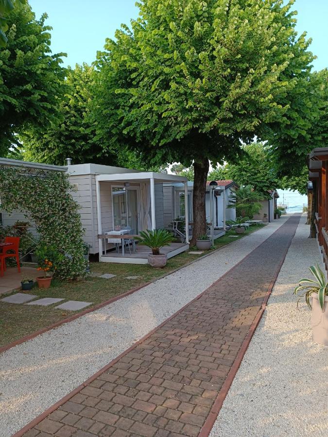 Villaggio Turistico Dei Tigli Padenghe sul Garda Kültér fotó
