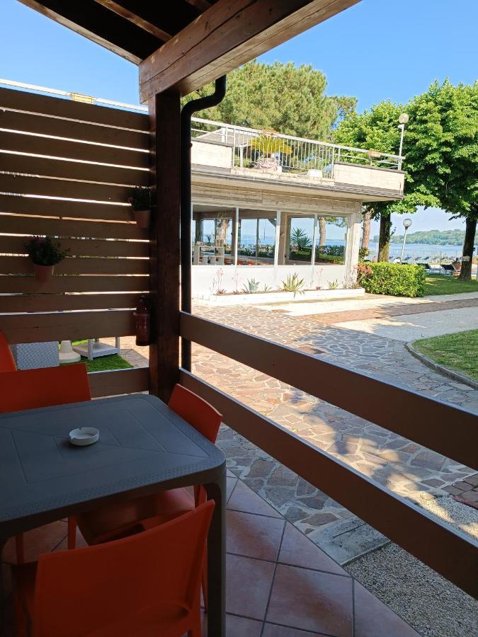Villaggio Turistico Dei Tigli Padenghe sul Garda Szoba fotó
