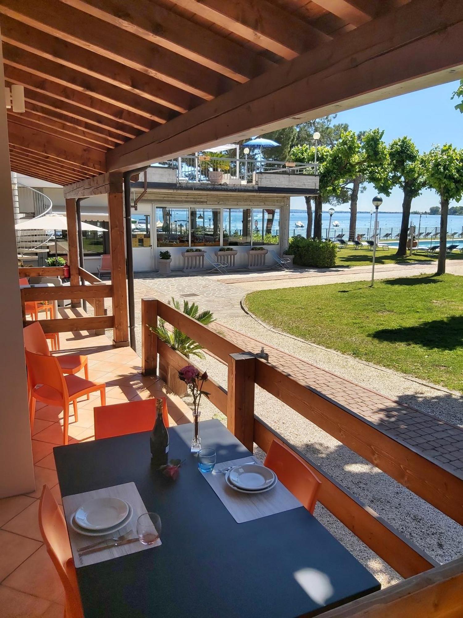 Villaggio Turistico Dei Tigli Padenghe sul Garda Szoba fotó