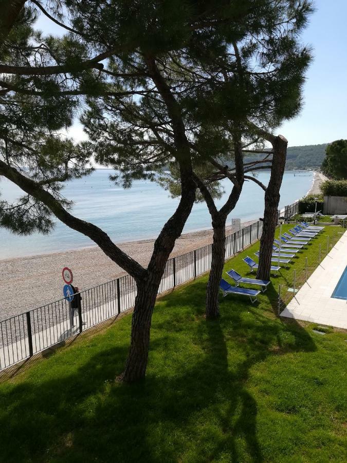 Villaggio Turistico Dei Tigli Padenghe sul Garda Kültér fotó