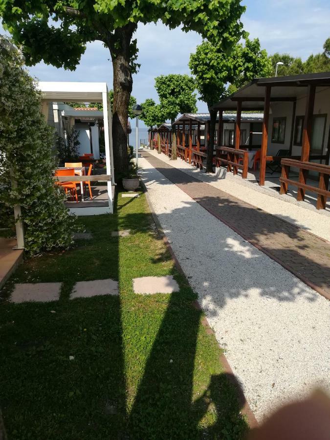 Villaggio Turistico Dei Tigli Padenghe sul Garda Kültér fotó